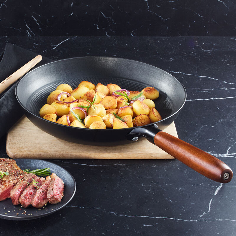 Wabenstruktur Guss-Bratpfanne: Bessere Ergebnisse durch absolut gleichm��ige Fettverteilung