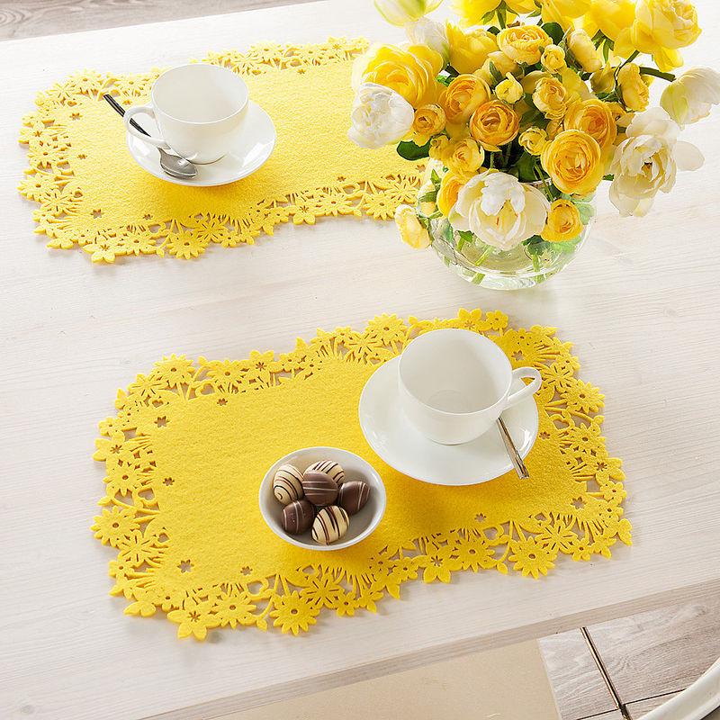 Eckige Tischsets: Farbenfrohe Acrylfilz-Sets sch�tzen empfindliche Oberfl�chen