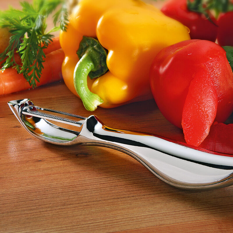 Tomaten- und Paprikasch�ler: Hauchd�nn unverdauliche Haut entfernen Bild 4