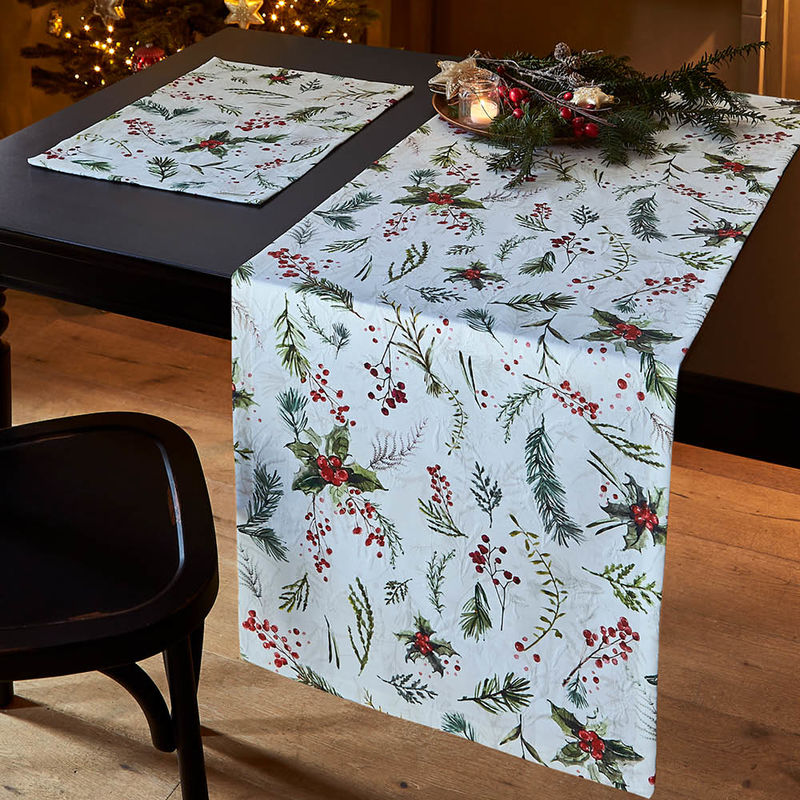 Weihnachtlicher Matelass� Tischl�ufer mit raffinierten Effekten