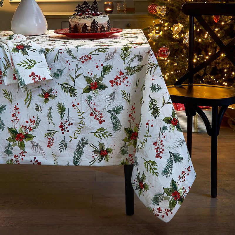 Weihnachtliche Matelass� Tischdecke mit raffinierten Effekten
