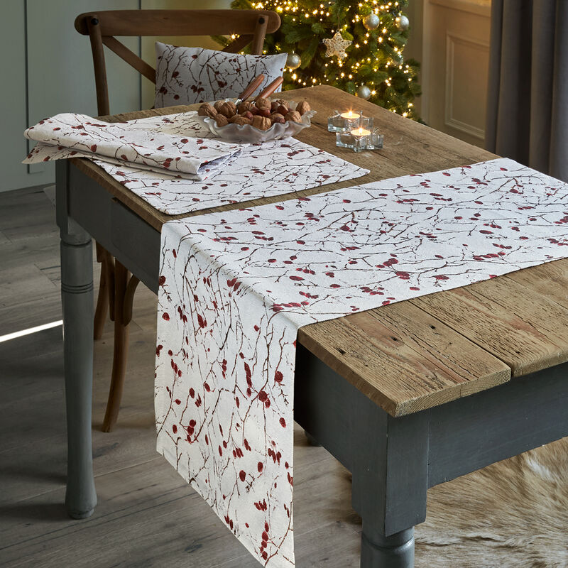 Harmonischer Winter-Tischl�ufer mit dezentem Glanzeffekt