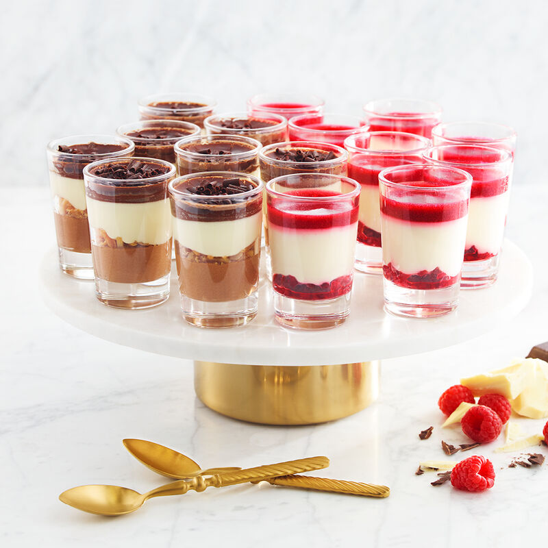 Himbeer-Mascarpone: Feinste Schicht-Desserts servierfertig im Glas