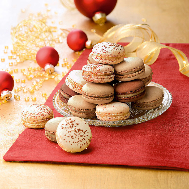  Gef�llte weihnachtliche Macaron Mandelbaisers
