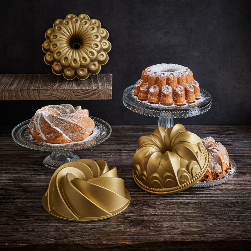 Sch�ne detailreiche Kuchen backen in superleitf�higen, nicht haftenden Guss-Backformen