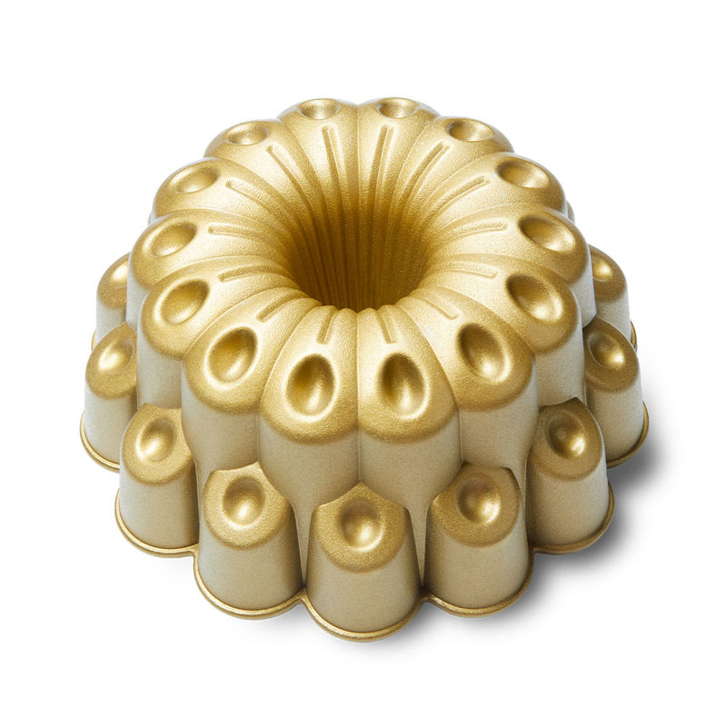 Sch�ne detailreiche Kuchen backen in superleitf�higen, nicht haftenden Guss-Backformen Bild 4