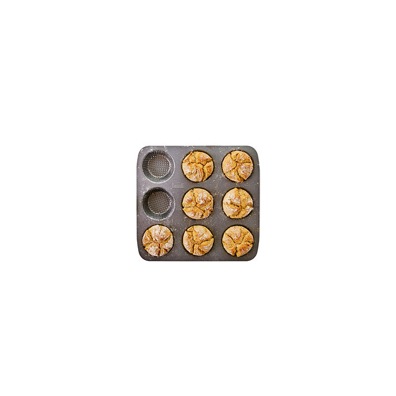 Perforierte Backform f�r knusprig-krosse Br�tchen