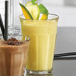 Indischer Mango-Ingwer-Lassi