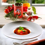 San-Marzano-S�ppchen mit buntem Paprika