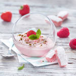 Bavaroise Creme mit Biskuits Roses de Reims